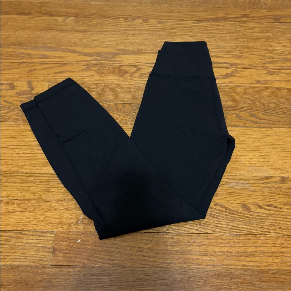 Lululemon Women’s Black Wunder Train 25 inch Leggings Size 4